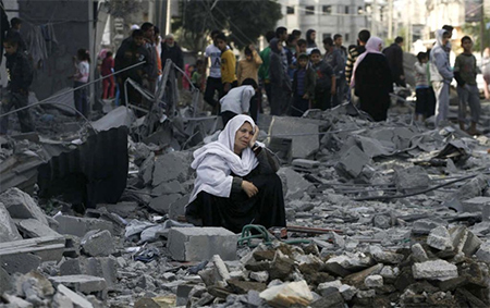 la aviacion israeli destruye las casas en gaza